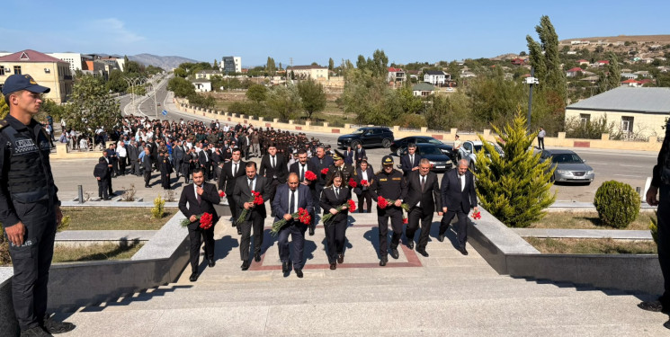 27 sentyabr-Anım Günündə şəhidlərin əziz xatirəsini ehtiramla yad edildi